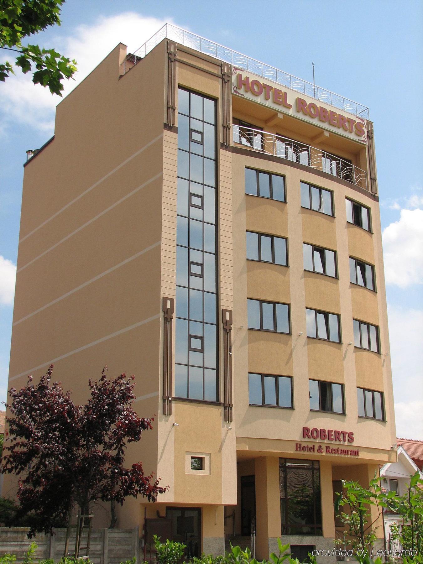 Hotel Roberts Sibiu Buitenkant foto