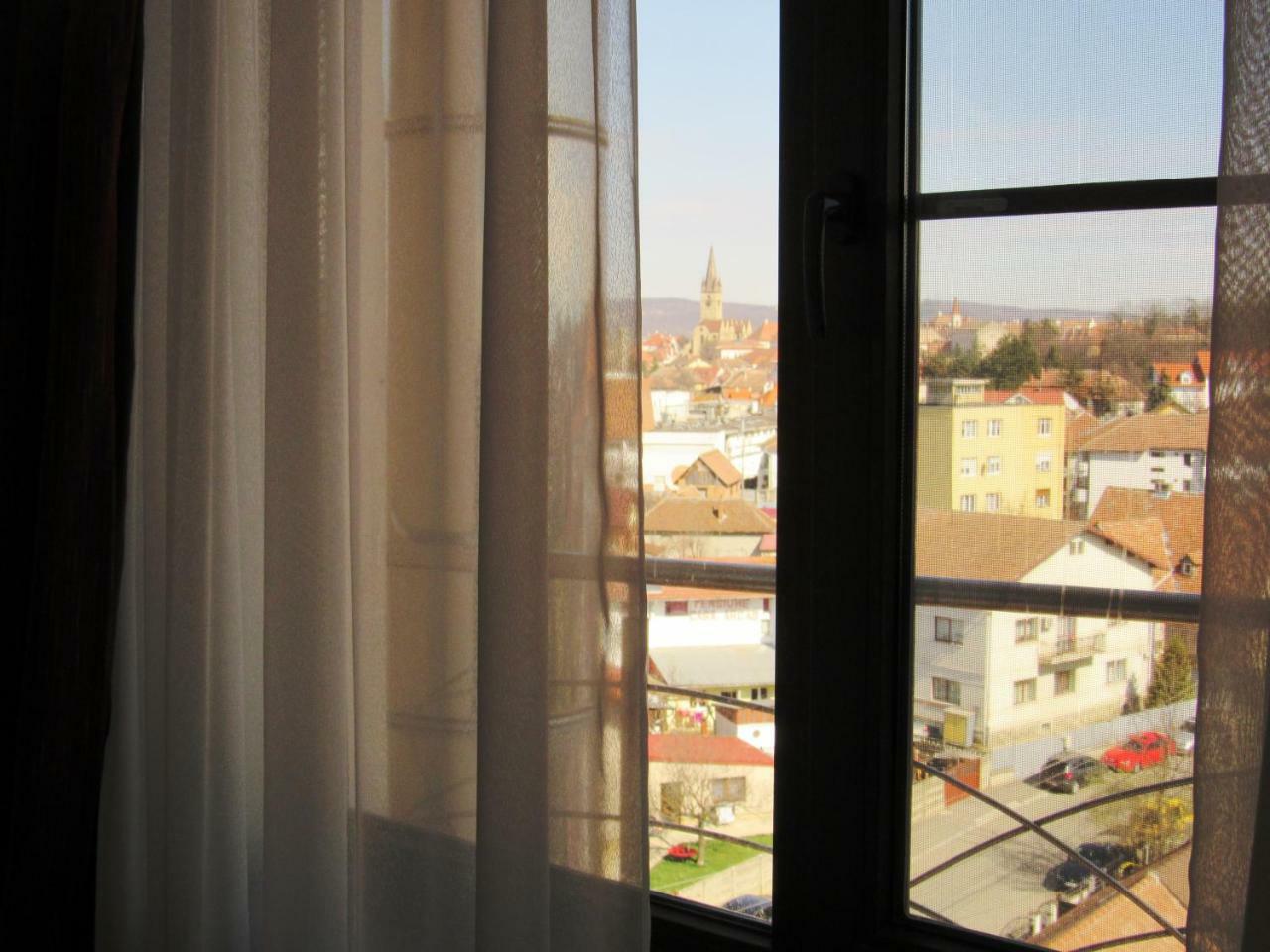 Hotel Roberts Sibiu Buitenkant foto
